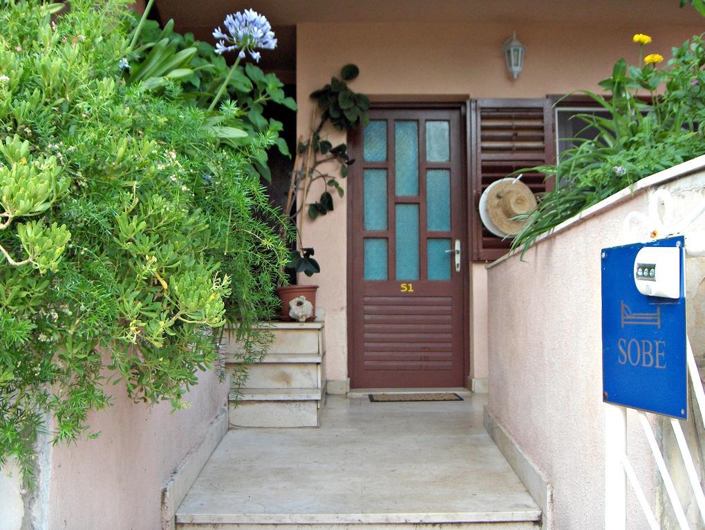 Guest House Roza Vrboska Pokoj fotografie