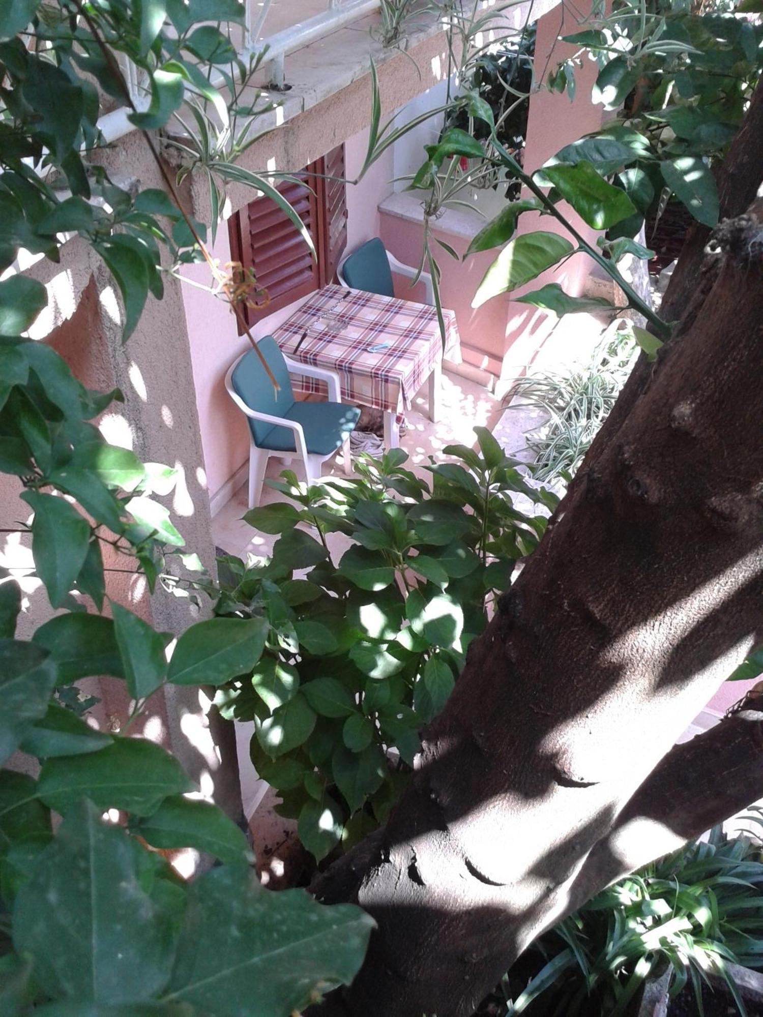 Guest House Roza Vrboska Pokoj fotografie