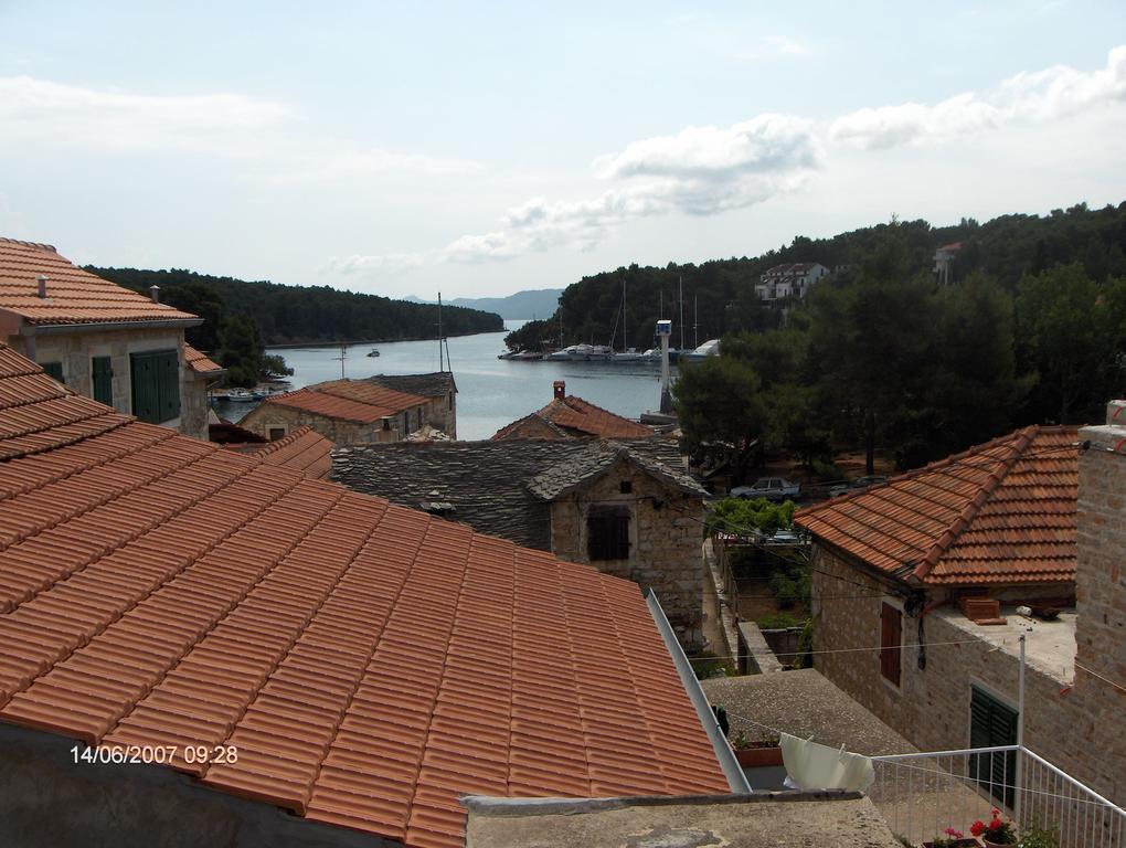 Guest House Roza Vrboska Exteriér fotografie