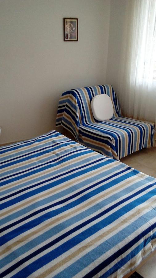 Guest House Roza Vrboska Exteriér fotografie