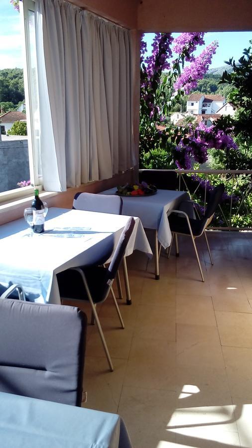 Guest House Roza Vrboska Exteriér fotografie